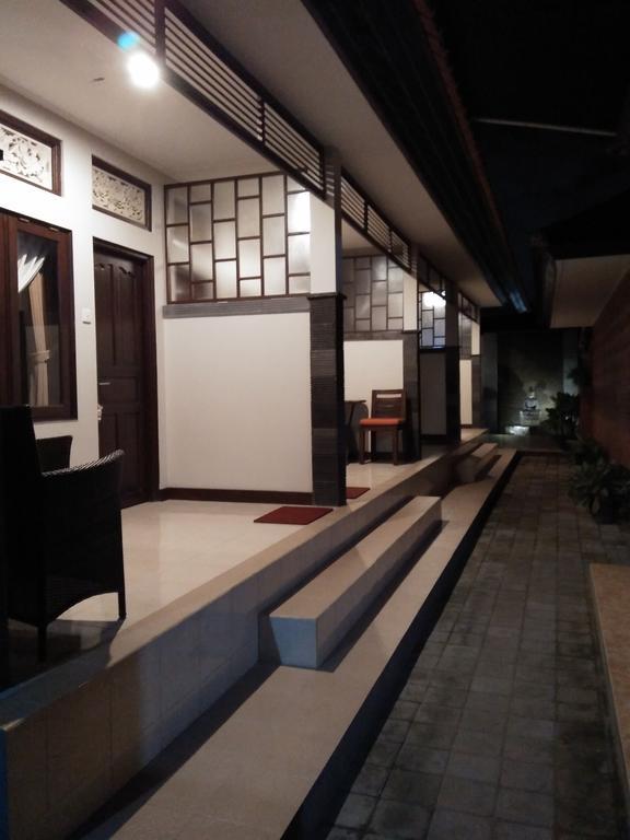 Buyan Homestay Sanur Esterno foto