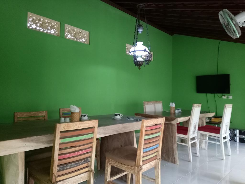 Buyan Homestay Sanur Esterno foto